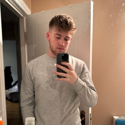 JPVX12's profile picture. 🏎️🏢