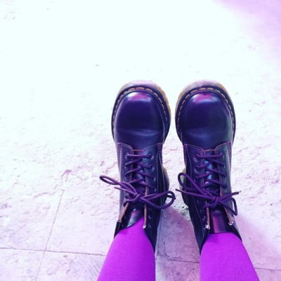 Viritaz's profile picture. Cursi por compulsión. #Surrealista por diversión. #Fotográfica por afición. #Panda por obsesión. #Morada por pasión y #Matrioska por colección. Una verdadera ♌️