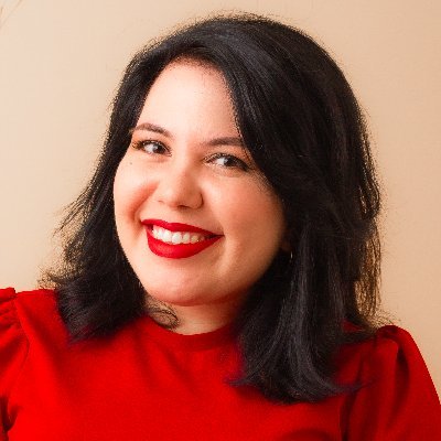 CRENTE, muito bem casada, presbiteriana, publicitária e obcecada por cultura e música pop. taylor swift, kelly clarkson e tori kelly = AS MAIORES. ❤️