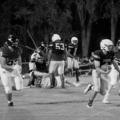 6’4 320 OL/DL C’O 27 CHS