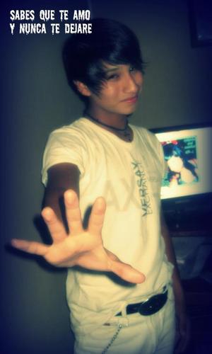 soy un chico muy lindo y quiero mucho ami unico amor e