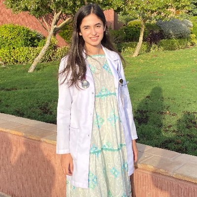 4th yr Medical student, @akuglobal | I love flowers & cats