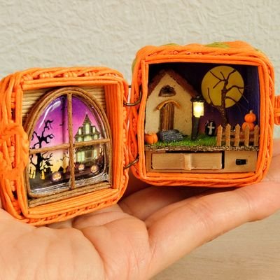 A soothing miniature basket with lighting. 
Miniature world that makes you feel the seasons in a tiny weaved basket.
Open and light it, you'll feel a calm.