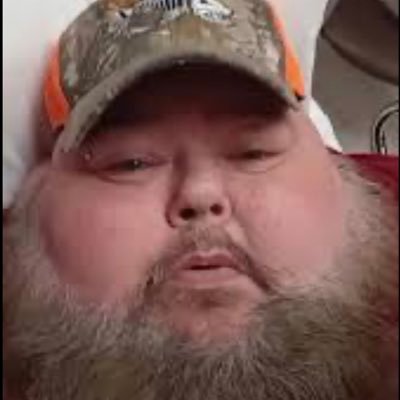 BubbaWinthrow's profile picture. Praise god love cornbread, Dale is king.