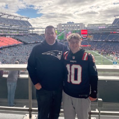 calkev2002's profile picture. 