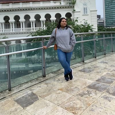 Moving on from the negativity, finding love in every step of my way.