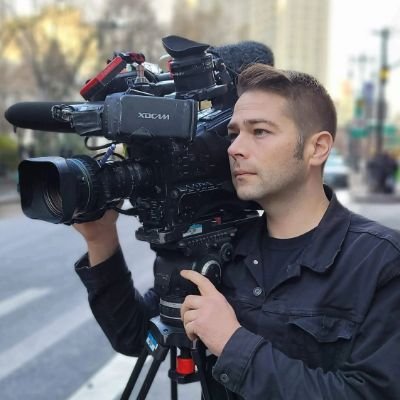 Award-winning Multimedia Journalist/Photographer at #PIX11NEWS. 
Your eyes and ears in #NewYork. Tweeting #Breaking #news from the scene BEFORE it's on TV. #NYC