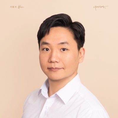 晴潤(청윤). Generative AI based modeler at SFMI. Ph.D. in Mathematics on commutative algebra. Aggie. He/him. My opinion is not endorsed by my employer.