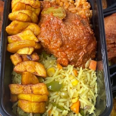 Private cook!Everyday Food Delivery!Food Platter!Food/Soup Bowls!Outdoor and Indoor catering!Cakes!Fresh Fruit Drink!Parfait!Salad! 
Whatsapp 08102194874