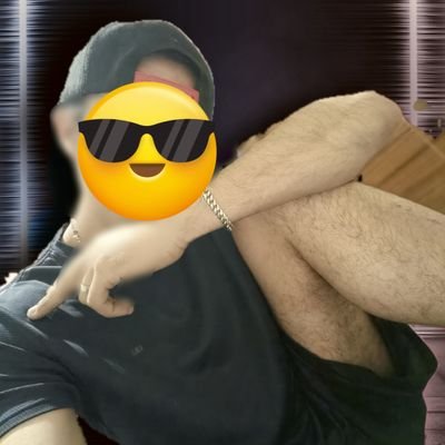 Me va el #Fume y el #Slam ,morbosear rico con otro vato , fetichista con los #pies, olerlos chuparlos y si son velludos uufff y#slam #crystal #fume 💉😈💉😈🚀