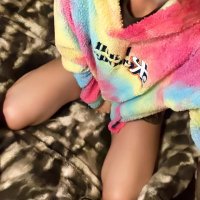 J (@justpeachypuff) 's Twitter Profile