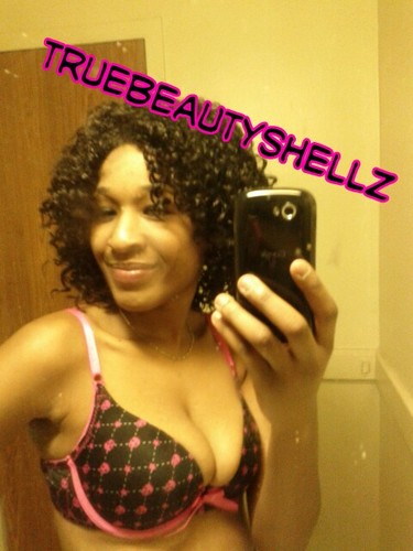 mother/aspiring model/actress