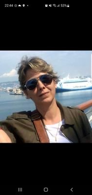 vschwarz8's profile picture. 