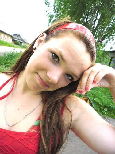 Dianka010's profile picture. Весёлая, добрая, жизнерадостная девушка:) Увлекаюсь музыкой, играю на гитаре и ударных) Люблю общаться:)