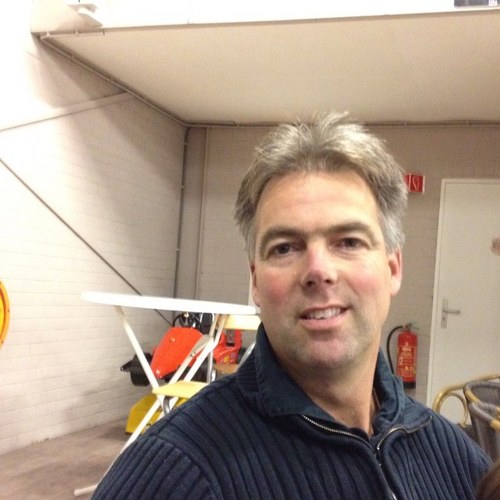 volante67's profile picture. Samenwonend met Renate, 2 kinderen Jesse en Niels, Freesiakweker, Voorzitter Unicum freesia, besuurslid Gro4U, statice kweker in Ethiopie...