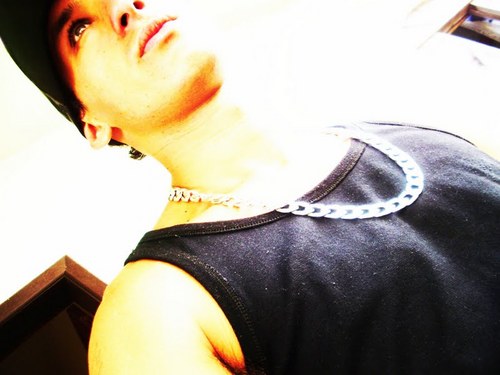 Extrovertido, Sagitariano ', Ex-Modelo, :))
 Ruan Do Gol !'
