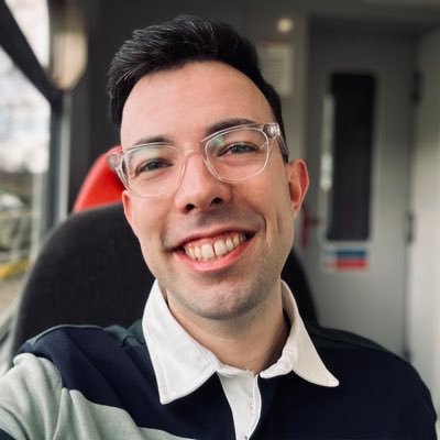 Full-time Happy Chappy™️ | Part-time PhD: George and queer feeling(s) | 🏳️‍🌈 | #Transrights | #Blacklivesmatter