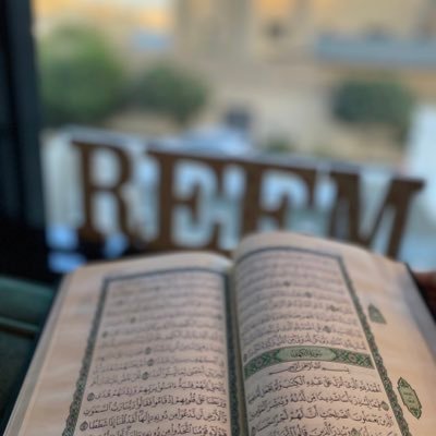 Rayom_RAH's profile picture. English language supervisor