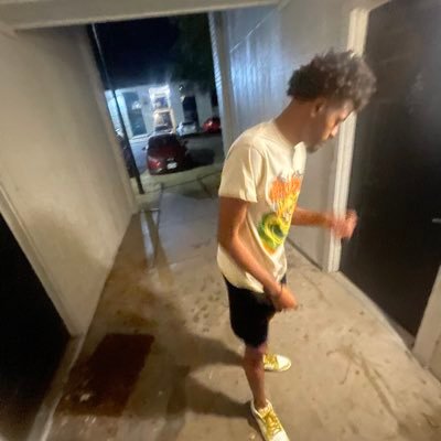 calabx2's profile picture. #freecam🦈#longlivekendino🦅