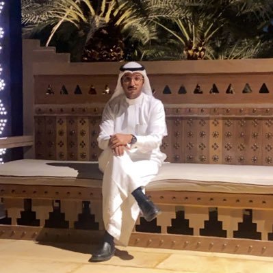 عضو @Saudi_SBA , موّثق @almwathiq , مستشار لعدة شركات ومؤسسات تجارية وخيرية ، الرئيس التنفيذي لـ @almasahjustice