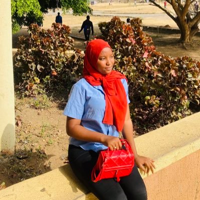 Unilorite🥰//mind surgeon👩‍⚕️//fashion designer/Entrepreneur:@KeemahCollection(we sell unisex wears,fashion bags footwear’s and other varieties/Introextrovert