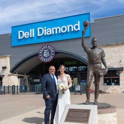 President of @RRExpress , Christian, husband to @lindsalmendarez Father to @ChaseAlme @JordynAlme and @lukealmendarez Romans 8:28     #TeamJanaForever