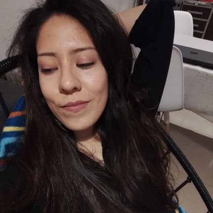 laluperto's profile picture. De sistemas, pero con conciencia de clase 🧑‍💻🫂🇦🇷💚