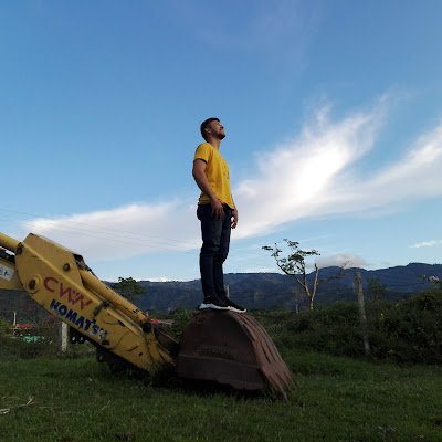 JohanSanar's profile picture. Hola 🫡
