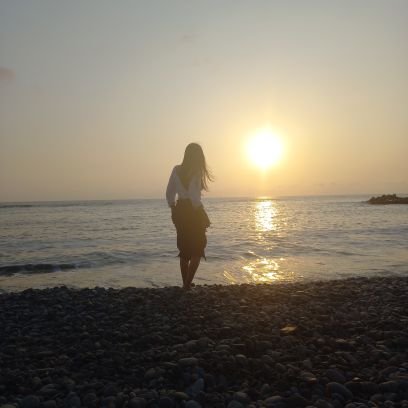 Ferysu20's profile picture. Hola, somos Fer de 27 años y Su de 24 años 🫰4:20 🍁