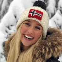 AriaMedici (@meartistic_girl) 's Twitter Profile