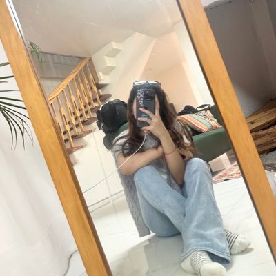 alenasaragosala's profile picture. 🖤