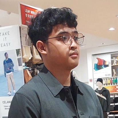 yusronzain's profile picture. 