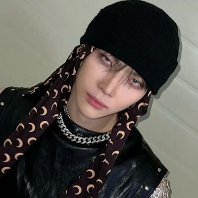 masioxo's profile picture. max + seoho = amor verdadero