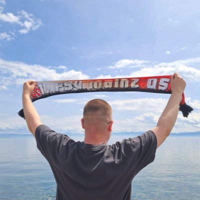 iLoveMainz's profile picture. Mainz 05 ❤️🤍💛 Minnesota Vikings 💜💛 Möchtegern-Datenanalyst 📊 #SKOL #NeinZuRB