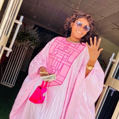 A PROFESSIONAL DESIGNER AND FABRIC  PLUG🔌 🪡🧵A wife // Mother of 2//president of women association (mums alliance)