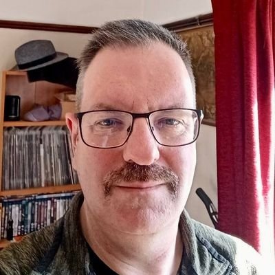 Advocate of mental health, rehoming of shelter dogs, sex workers being treated fairly lover of kink/fetish. Single and wanting to mingle. Human/Meatsack