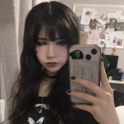 vexaIina1's profile picture. 