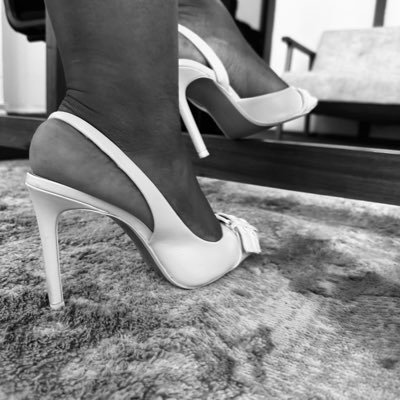 pipiadequate's profile picture. Attorney at Law | Ms. Fluffy Perfumery |