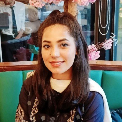 TamkeenKayani's profile picture. UI/UX Designer 🔸 Graphic Design 🔸 Webflow
