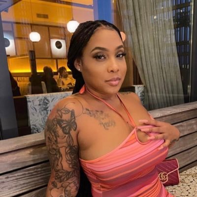 alinechloe4's profile picture. living my best life