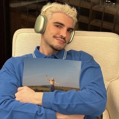 ɑnti-herói ou me desculpɑ 🐺
katycat e lobinho
