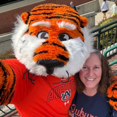 Auburn sports enthusiast and travel lover