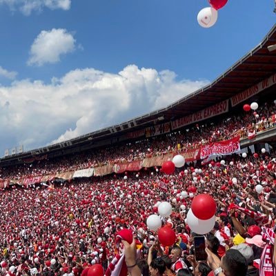 Admón de Empresas, especialista en Finanzas y Mercado de Capitales, hincha fiel y apasionado de @SantaFe.