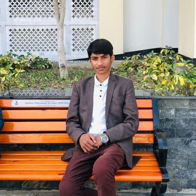 Akhuwat Teer | Currently a student of BS Computer Science at UET Lahore.(follow me, i will follow you back).