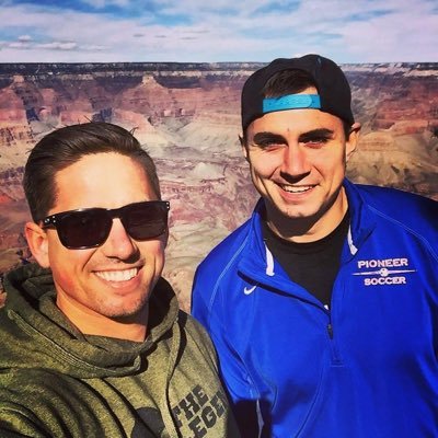 aRushaholic_'s profile picture. Veteran🇺🇸 Gamer👨🏽‍💻