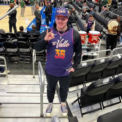 27 |Die Hard Patriots, Suns, Badgers and Brewers fan |#ForeverNE |#ComingInHot |#ValleyBoyz |#OnWisconsin |#ThisIsMyCrew |#Xbox