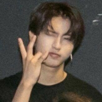 lookingfor_miss's profile picture. Stan kpop