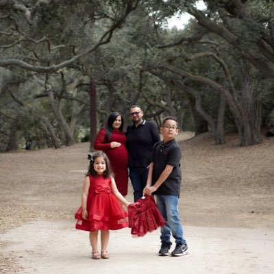 MariamZermeno's profile picture. Proud Wife 💍, Mother👶🏻👧🏻T-Mobile Account Manager ✨