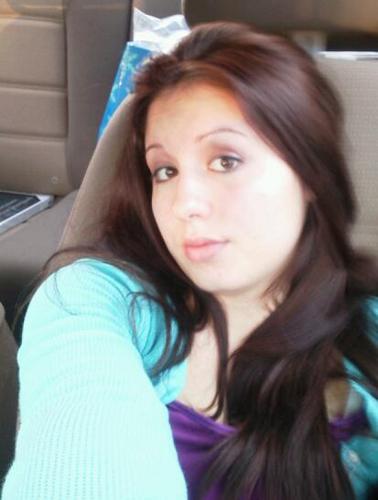 JuishyLips's profile picture. ~Single and free is the way to be~