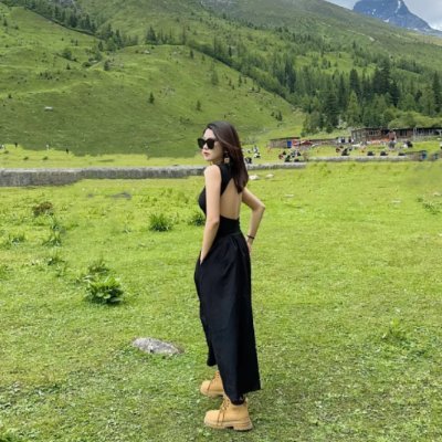 Annivv1231's profile picture. It doesn't matter where you stand now, what matters is in which direction you move.